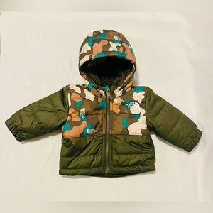 The North Face Reversible Hooded Jacket Taupe Green for Baby Boy size 0-3M